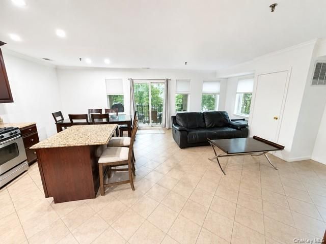 1422 Outlook Avenue 2, Bronx, NY 10465