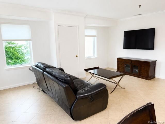 1422 Outlook Avenue 2, Bronx, NY 10465