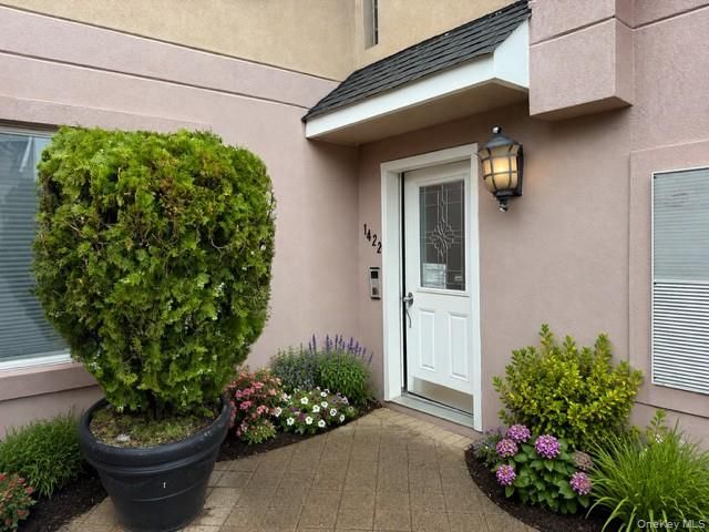 1422 Outlook Avenue 2, Bronx, NY 10465