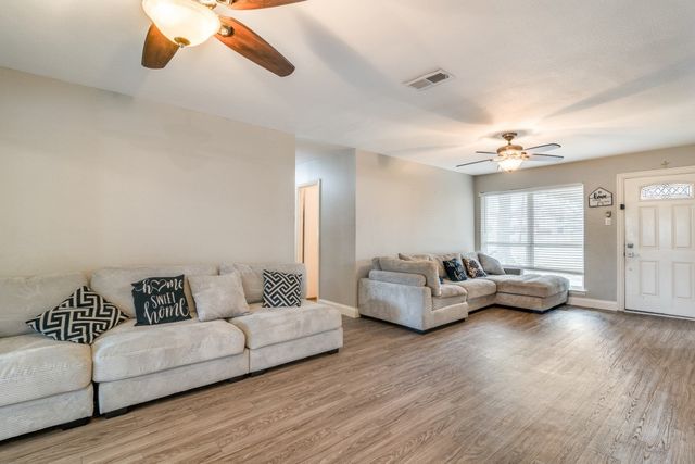 3834 Emerald Drive, Mesquite, TX 75150