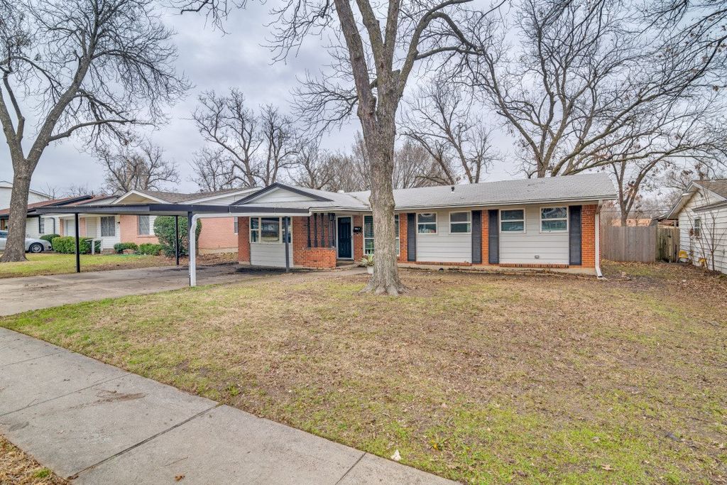 3834 Emerald Drive, Mesquite, TX 75150