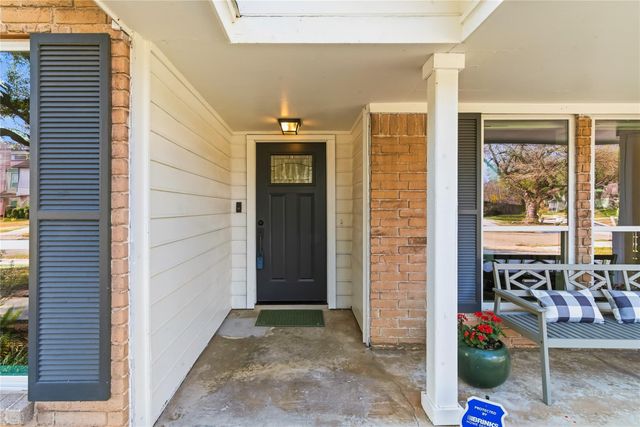 2218 Hickory Lawn Drive, Houston, TX 77077