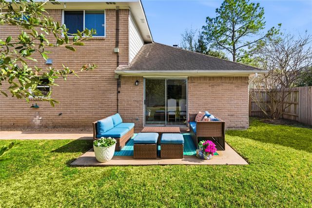 2218 Hickory Lawn Drive, Houston, TX 77077