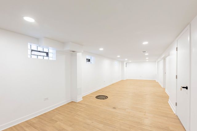 7511 S Damen Avenue, Chicago, IL 60620