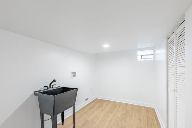 7511 S Damen Avenue, Chicago, IL 60620