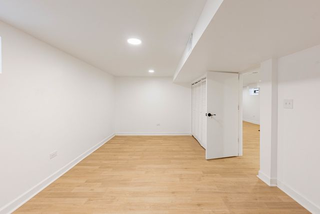 7511 S Damen Avenue, Chicago, IL 60620