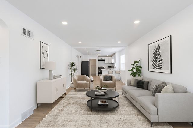 7511 S Damen Avenue, Chicago, IL 60620