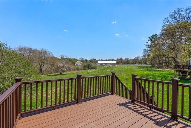 4 Arbella Rd 4, Bedford, MA 01730