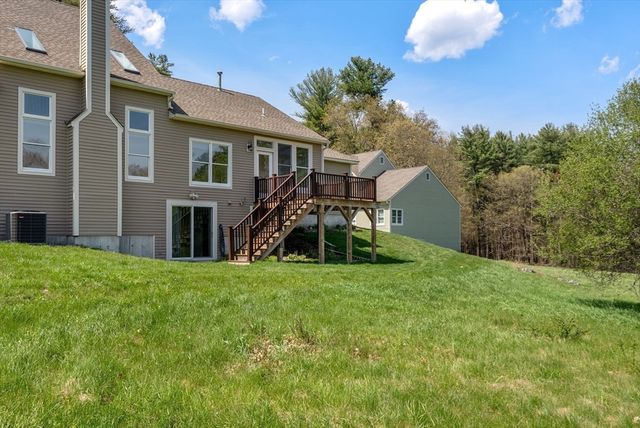 4 Arbella Rd 4, Bedford, MA 01730