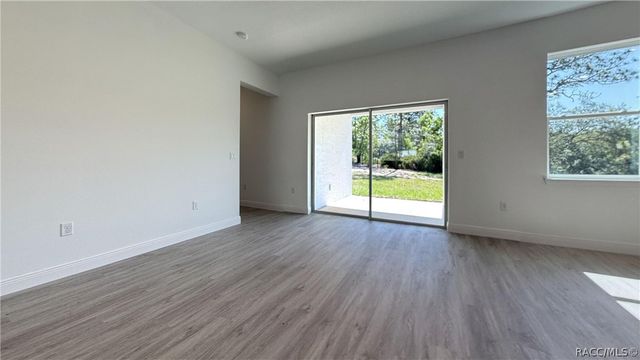 6575 N Grayton Terrace, Dunnellon, FL 34433