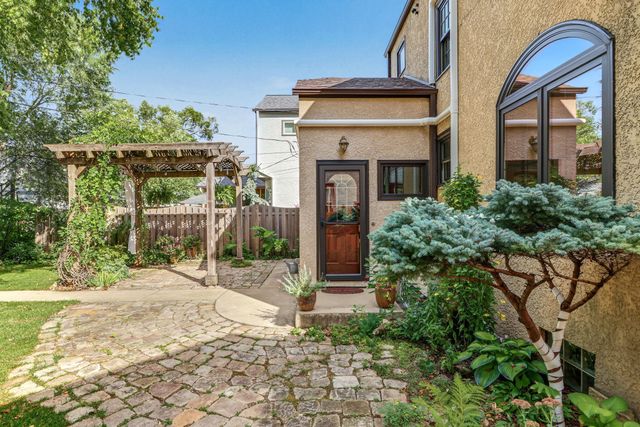 5228 James Avenue S, Minneapolis, MN 55419