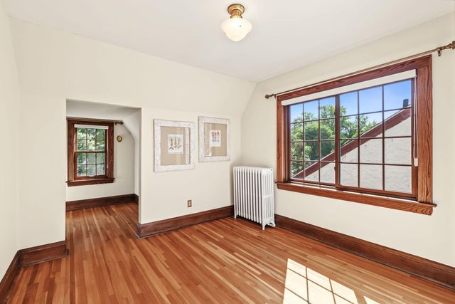 5228 James Avenue S, Minneapolis, MN 55419