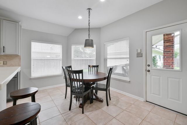 2 Westward Ridge Place, The Woodlands, TX 77384