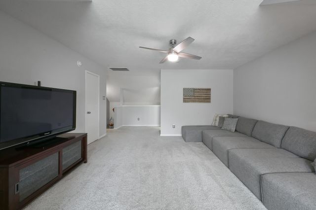 2 Westward Ridge Place, The Woodlands, TX 77384