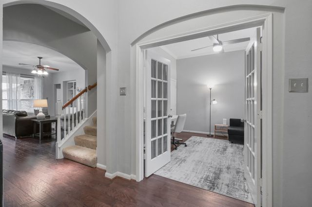 2 Westward Ridge Place, The Woodlands, TX 77384