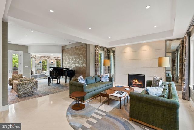 6936 CARMICHAEL AVE, Bethesda, MD 20817