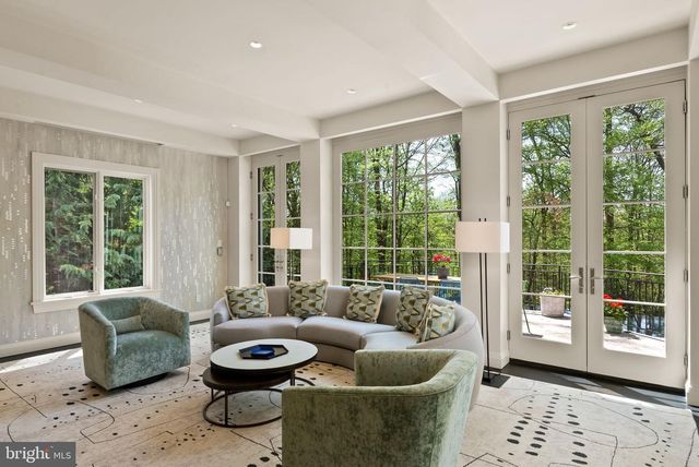 6936 CARMICHAEL AVE, Bethesda, MD 20817