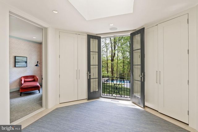6936 CARMICHAEL AVE, Bethesda, MD 20817