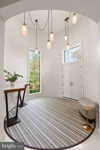 6936 CARMICHAEL AVE, Bethesda, MD 20817