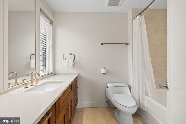 6936 CARMICHAEL AVE, Bethesda, MD 20817