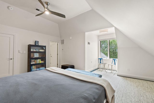 6936 CARMICHAEL AVE, Bethesda, MD 20817
