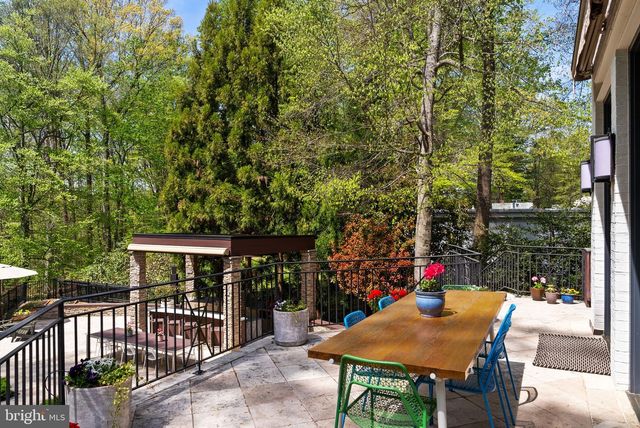 6936 CARMICHAEL AVE, Bethesda, MD 20817