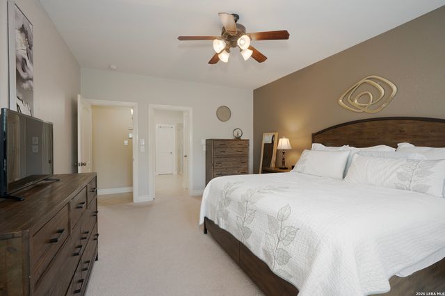 8810 WOODLAND BND, San Antonio, TX 78255