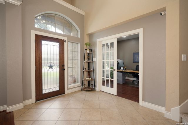 8810 WOODLAND BND, San Antonio, TX 78255