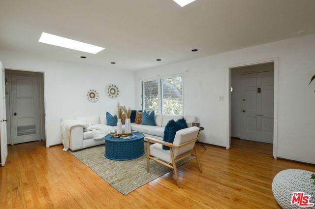 3538 Greenfield Avenue, Los Angeles, CA 90034