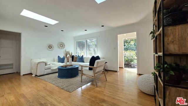 3538 Greenfield Avenue, Los Angeles, CA 90034