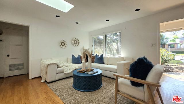 3538 Greenfield Avenue, Los Angeles, CA 90034