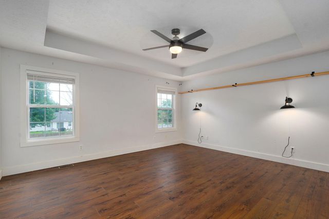 830 E Rachael Drive, Republic, MO 65738