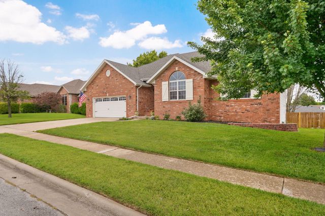 830 E Rachael Drive, Republic, MO 65738