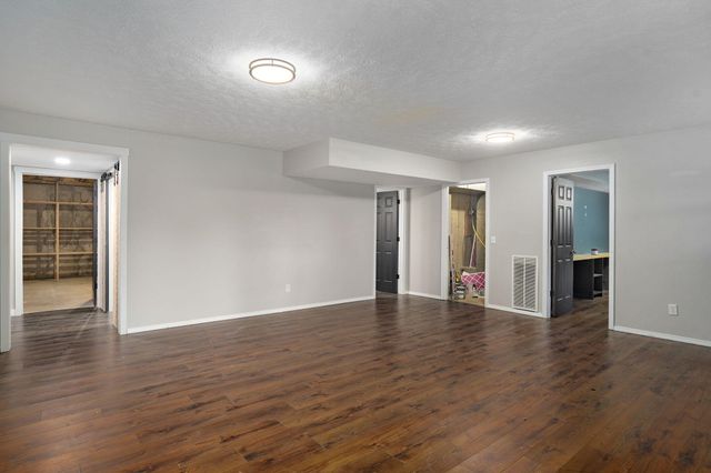 830 E Rachael Drive, Republic, MO 65738