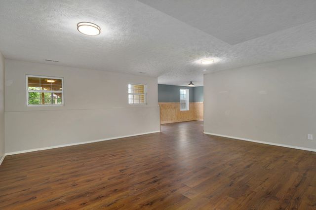 830 E Rachael Drive, Republic, MO 65738