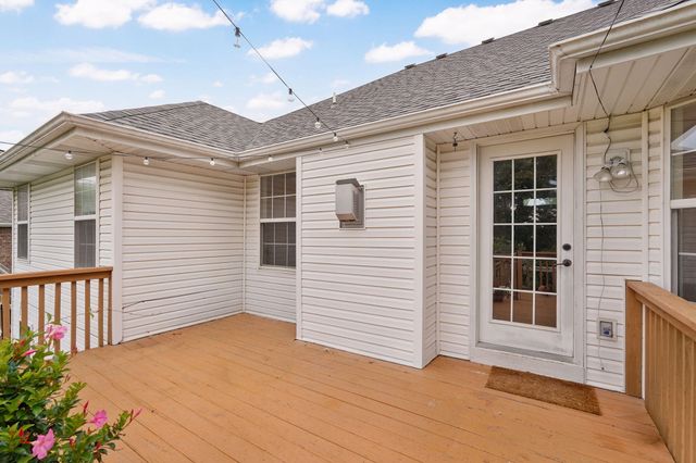 830 E Rachael Drive, Republic, MO 65738