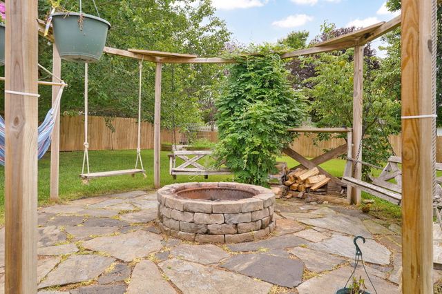 830 E Rachael Drive, Republic, MO 65738