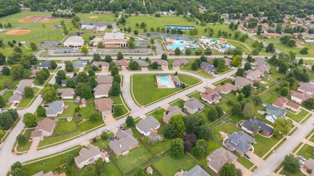 830 E Rachael Drive, Republic, MO 65738