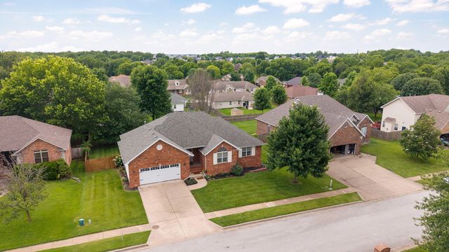 830 E Rachael Drive, Republic, MO 65738