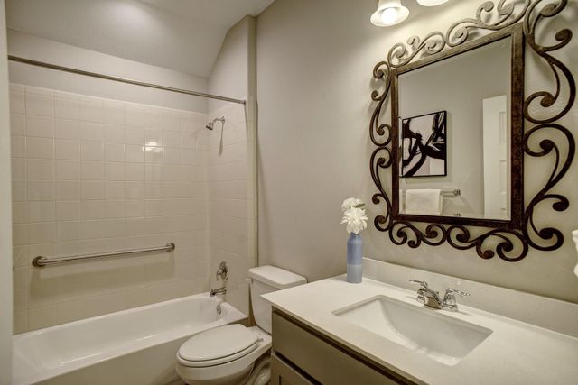 118 Millsaps CT, Bastrop, TX 78602