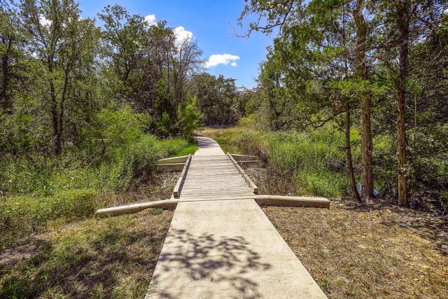 118 Millsaps CT, Bastrop, TX 78602