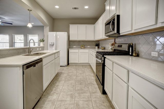 118 Millsaps CT, Bastrop, TX 78602