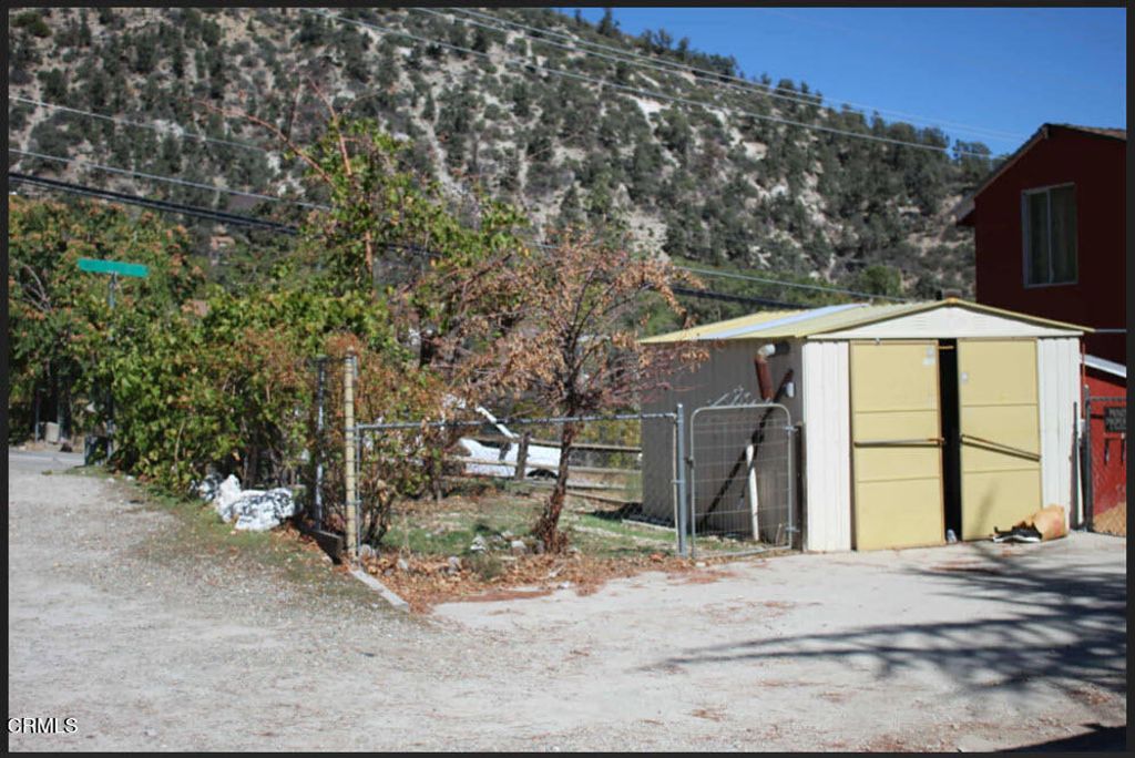 Image 6 of property listing at 3904 Mount Pinos Way, Frazier Park, CA 93225