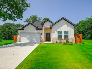4507 Metropolitan Avenue, Dallas, TX 75210