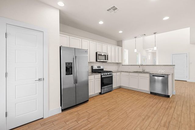 158 Elisha DR, Liberty Hill, TX 78642