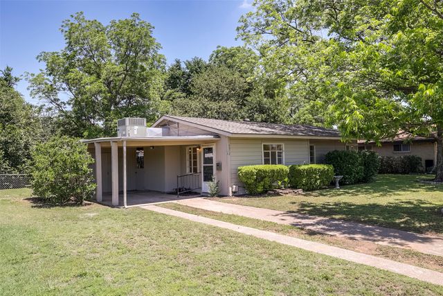 5312 Cahill Oval Street, River Oaks, TX 76114