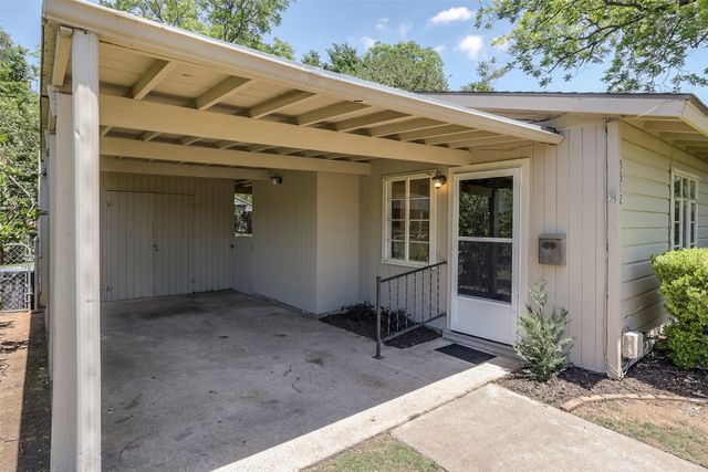 5312 Cahill Oval Street, River Oaks, TX 76114