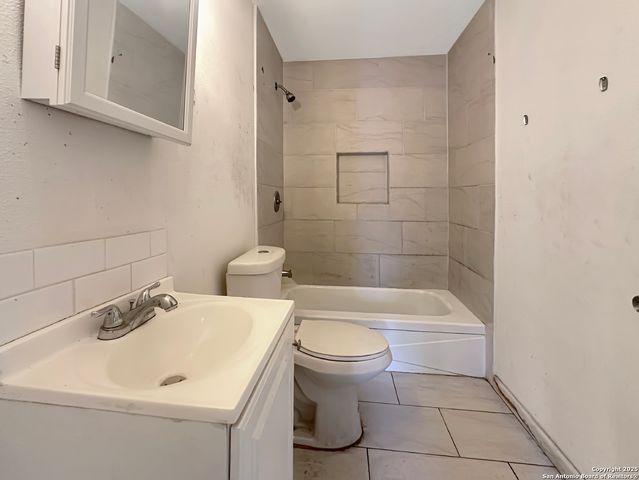 307 Muegge, San Antonio, TX 78202