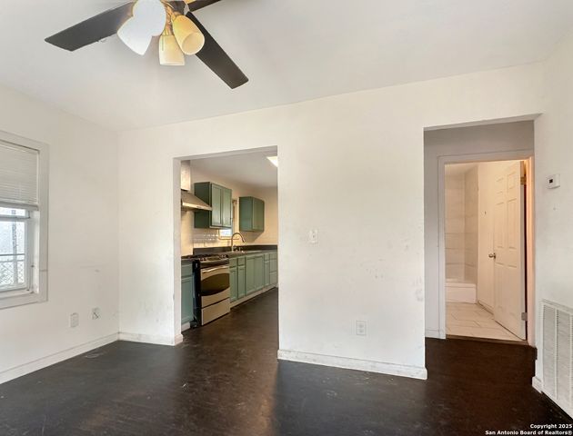 307 Muegge, San Antonio, TX 78202