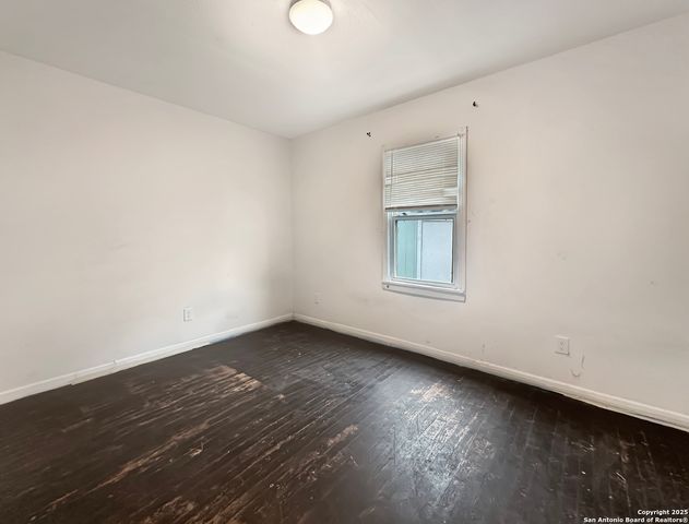 307 Muegge, San Antonio, TX 78202